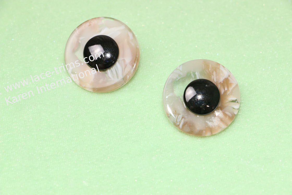 Seashell Decorative Clothing Buttons 34l  Round Shape Enviormental Friendly